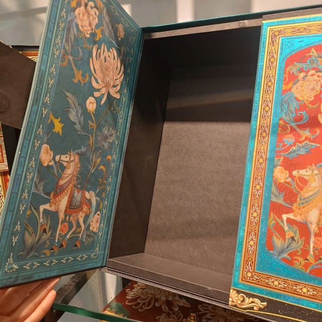Hộp quà Tết Cẩm Mã Vinh Hoa thuộc bộ sưu tập Gia Phong của Tetta, ảnh 5