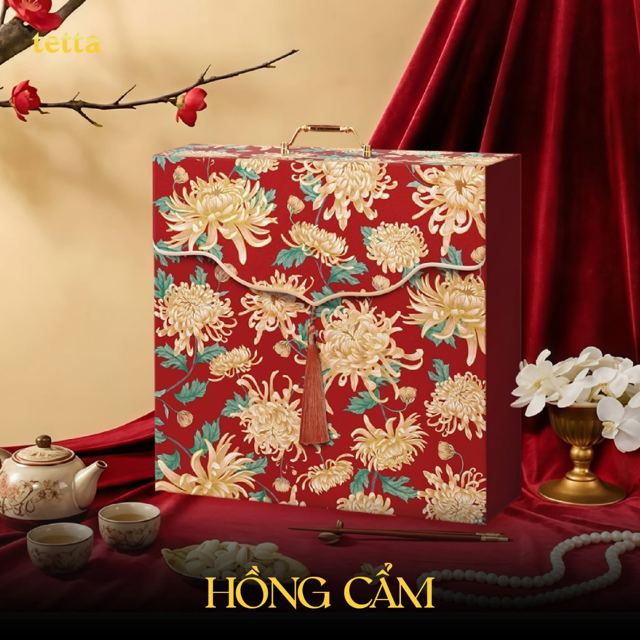 Hộp quà Tết Hồng Cẩm 36 thuộc bộ sưu tập Gấm Vóc Lụa Là của Tetta, ảnh 2